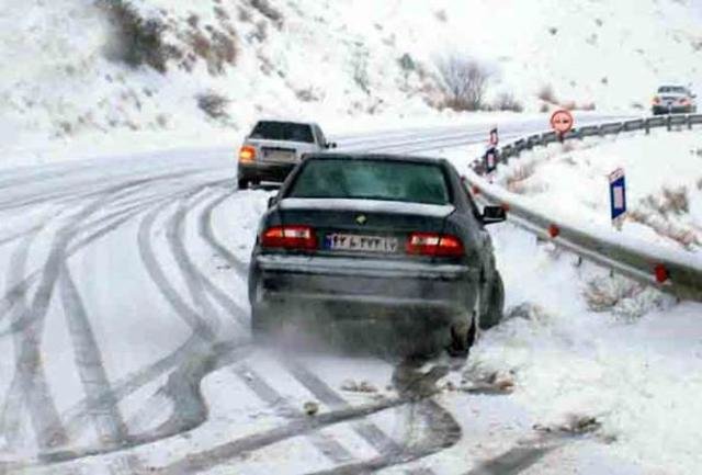 اخطاریه سازمان هواشناسی درباره لغزندگی جاده‌ها و کاهش دید