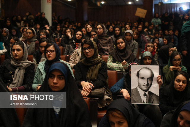 برخی دانشجویان دنباله‌روی جریانات بیرون هستند/ضرورت دوری از رفتارهای هیجانی در روز دانشجو