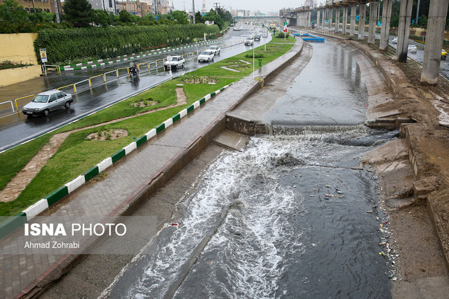 بارش باران در محورهای چهار استان