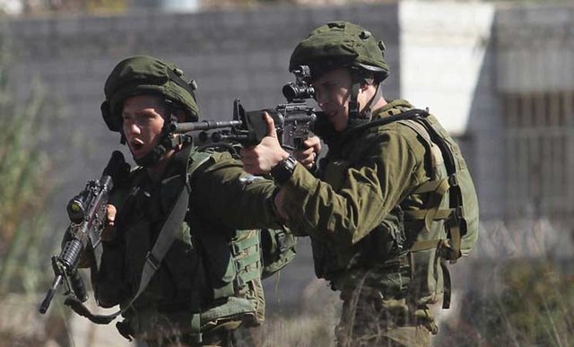 یورش سربازان اسرائیلی به دفتر خبرگزاری وفا در رام‌الله