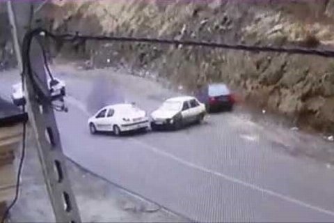خطر سقوط سنگ در جاده چالوس