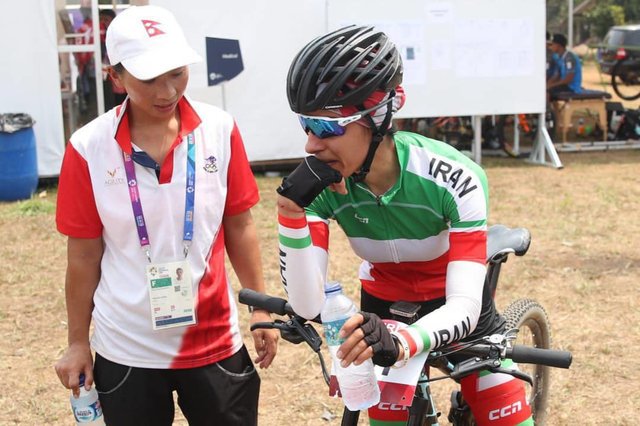تلاش دختر دوچرخه سوار ایران برای المپیک زیر فشار مالی