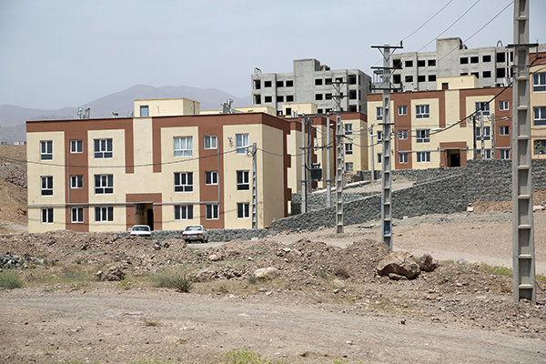 شهریاری: دولت نسبت به توانمندسازی افراد کم‌درآمد برای خرید مسکن اقدام کند