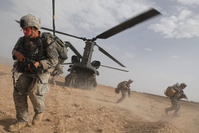 مبارزه با تروریسم؛ بهانه‌ای برای توجیه حضور نظامی آمریکا در افغانستان