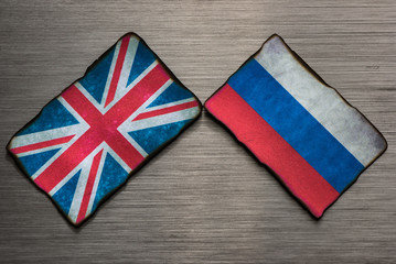 روسیه و انگلیس دیپلمات‌های خود را باز می‌گردانند