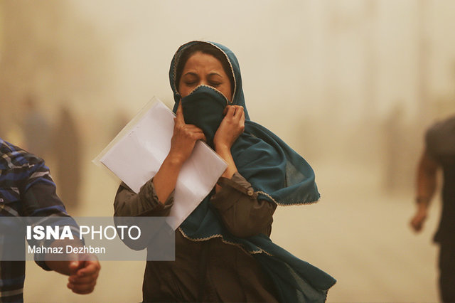 گرد و غبار و کاهش دید در اکثر محورهای خوزستان