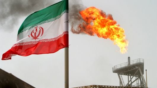 احتمال افزایش ۲۰ درصدی تولید نفت ایران/تحریم‌ها را دور می‌زنیم