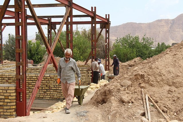 فرماندار: ۱۰ هزار واحد مسکونی ثلاث‌باباجانی تعمیر و بازسازی شد