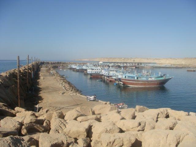 ممنوعیت تردد شناورهای سبک و صیادی در خلیج‌فارس