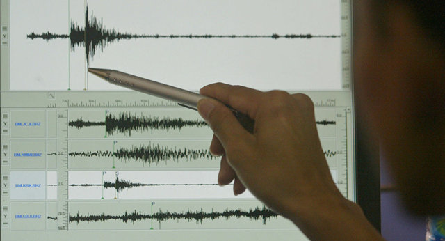 ثبت ۱۷ زلزله در ۱۱ استان کشور/زلزله ۴.۳ در قصرشیرین استان کرمانشاه