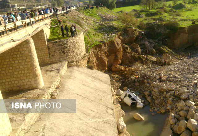 سقوط مرگبار پراید به زیر پل در”چرام” +عکس
