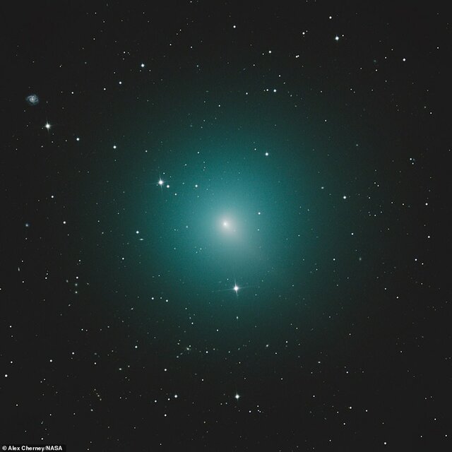 فردا، روشن‌ترین ستاره دنباله‌دار سال از کنار زمین می‌گذرد