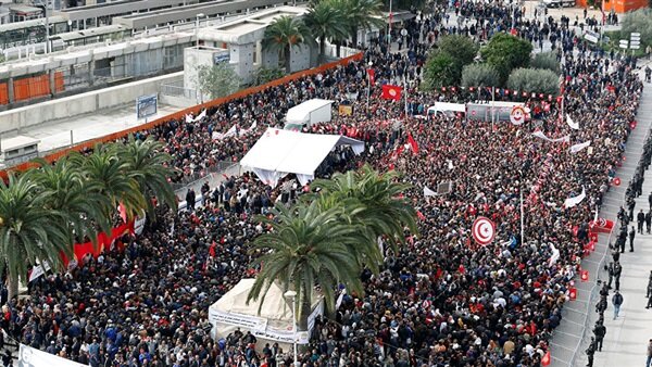 گسترش اعتراضات در تونس در سومین شب متوالی