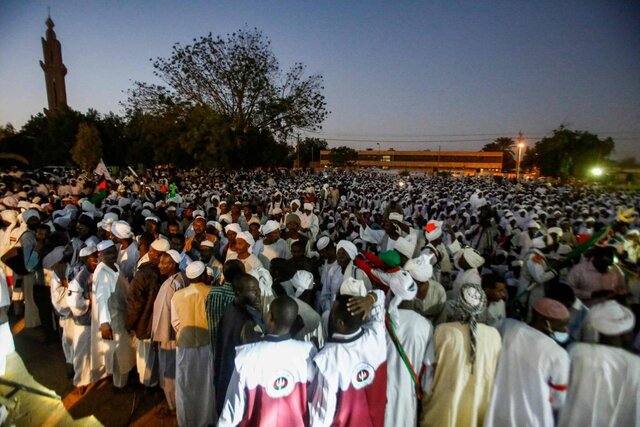 پیوستن صدها سودانی دیگر به معترضان علیه عمر البشیر