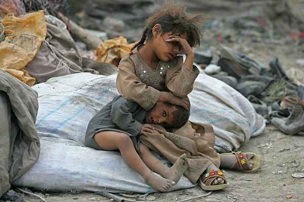 وجود ۲۳۰۰ کودک مبتلا به سوءتغذیه در بوشهر