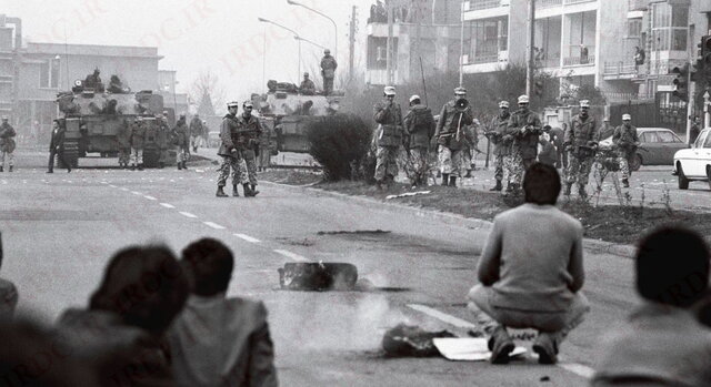 ماجرای سرزنش ژنرال هایزر از سوی ارتشبد قره‌باغی بعد از کشتار مردم در جریان انقلاب