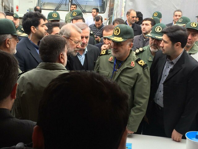 لاریجانی از نمایشگاه توانمندی‌های بهداری سپاه بازدید کرد
