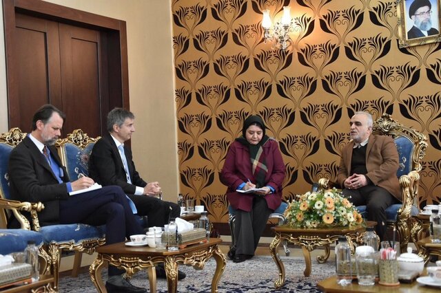 دیدار سفیر سوییس در تهران با وزیر دارایی و امور اقتصادی