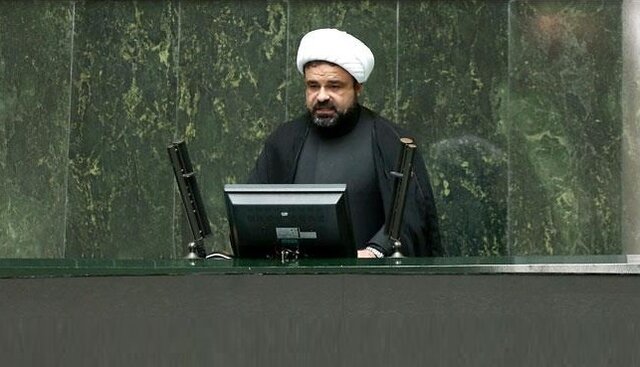 گریه نماینده بوشهر در مجلس
