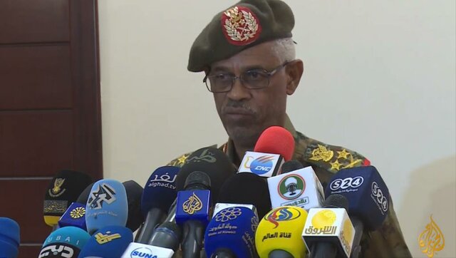 وزیر دفاع سودان: شورای عالی نظامی برای دو سال کشور را اداره کرده و سپس انتخابات برگزار می‌شود