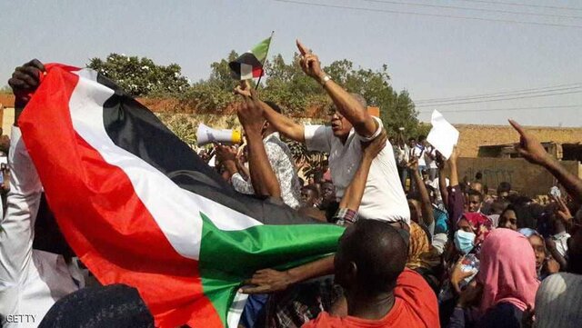اعتراضات در سودان همزمان با ادای سوگند دولت جدید