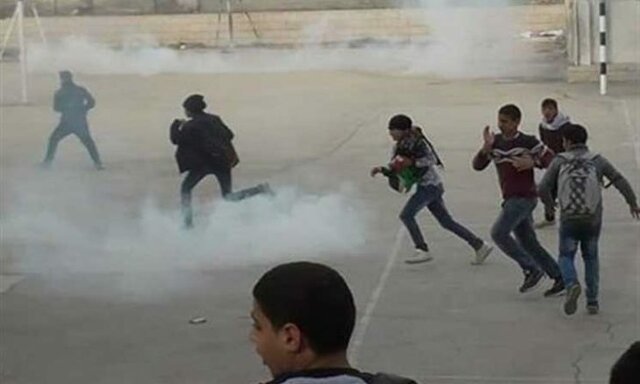 حمله نیروهای رژیم صهیونیستی به یک مدرسه در الخلیل