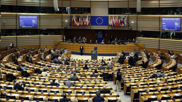رأی پارلمان اروپا به تعلیق مذاکرات عضویت ترکیه