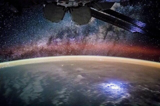 فضا را از نگاه سرنشینان ایستگاه فضایی ببینید