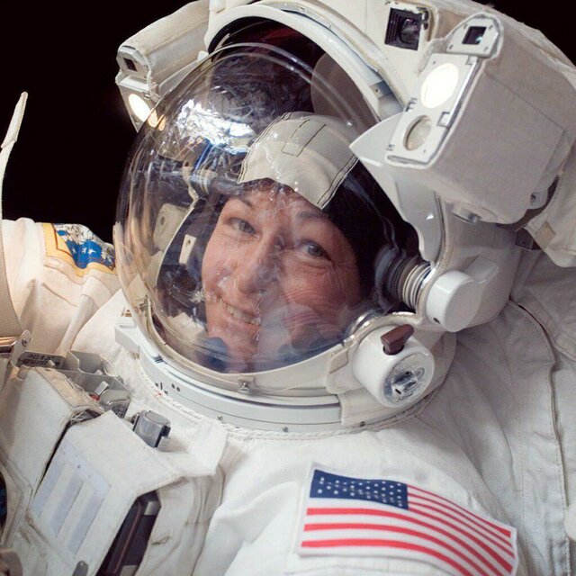 زنان فضانورد
