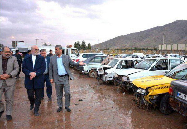بازدید رئیس سازمان بازرسی کل کشور از پارکینگ خودروهای حادثه‌دیده در شیراز