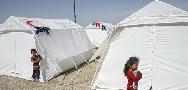اسکان اضطراری بیش از ۲۰ هزار خوزستانی در اردوگاه‌های هلال احمر