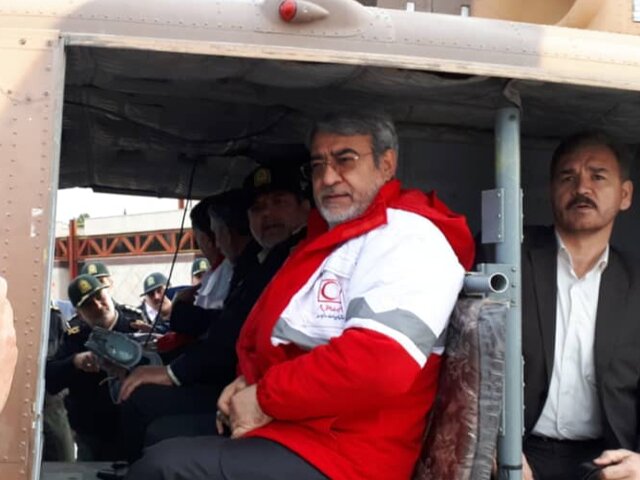 بازدید وزیر کشور با چرخبال از مناطق سیلزده لرستان