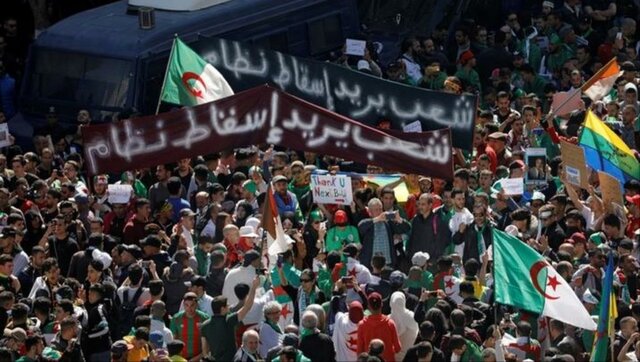 الجزایری‌ها امروز با شعار “تغییر ریشه‌ای نظام” به خیابان‌ها می‌آیند