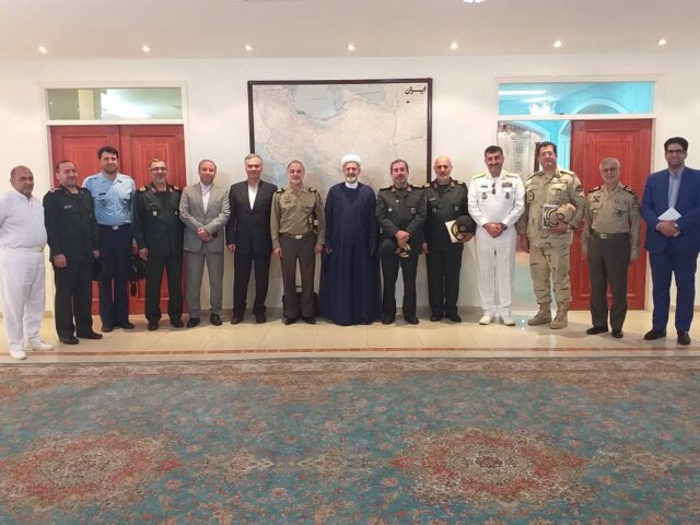 دیدار اعضای کمیته مشترک نظامی ایران و عمان با سفیر ایران در مسقط