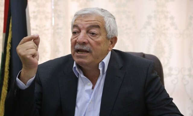 تلاش محمود عباس برای لغو به رسمیت شناختن رژیم صهیونیستی/”فشار ۳ کشور عربی بر تشکیلات خودگردان”