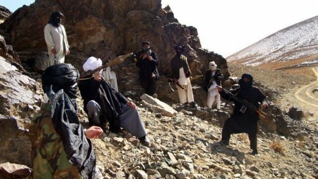 روسیه، آمریکا و چین طالبان را برای مذاکره با کابل مجاب می‌کنند
