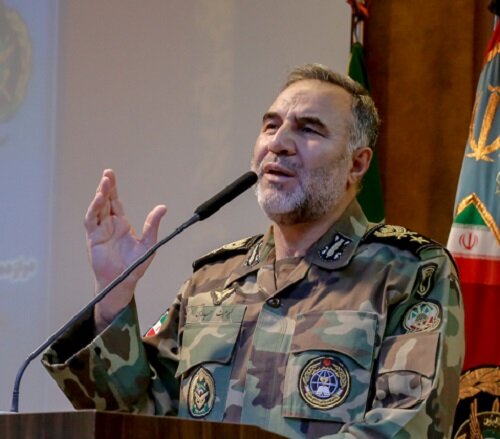 امیر سرتیپ حیدری:نیروی زمینی ارتش با تجهیزات روز به مقابله با تهدیدات نوین می‌رود