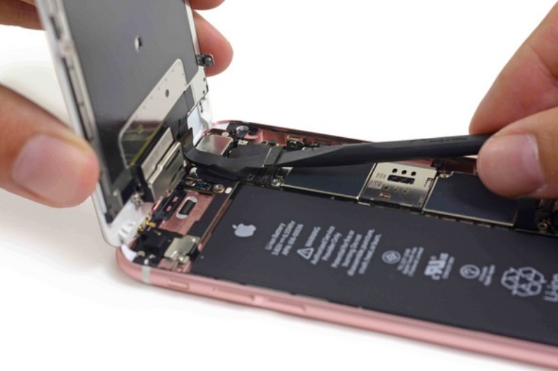 تعمیر گوشی تلفن همراه تنها باید در واحدهای مجاز انجام شود