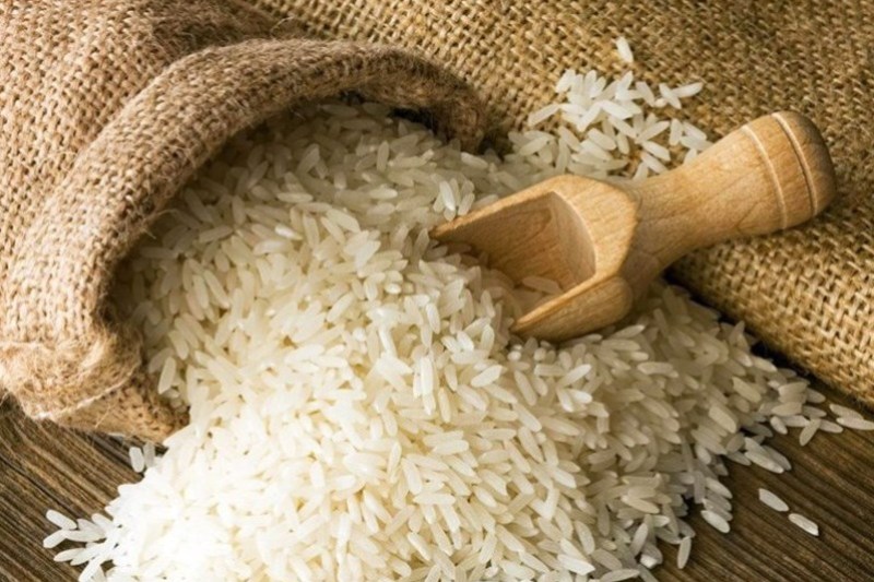 توزیع برنج تایلندی، نرخ ها را در بازار کاهش داد