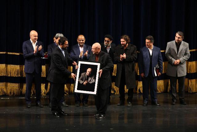 موسیقی از آغاز تاریخ ایران، با زندگی مردم آمیخته بوده است