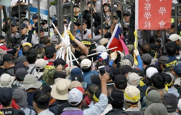 تظاهرات کهنه‌سربازان در تایوان