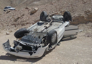 واژگونی یک سواری و مصدومیت ۱۰ تبعه بیگانه در فارس