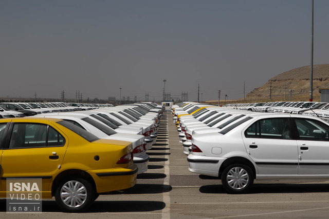 کشف انبار احتکار خودرو در شهرستان آذرشهر