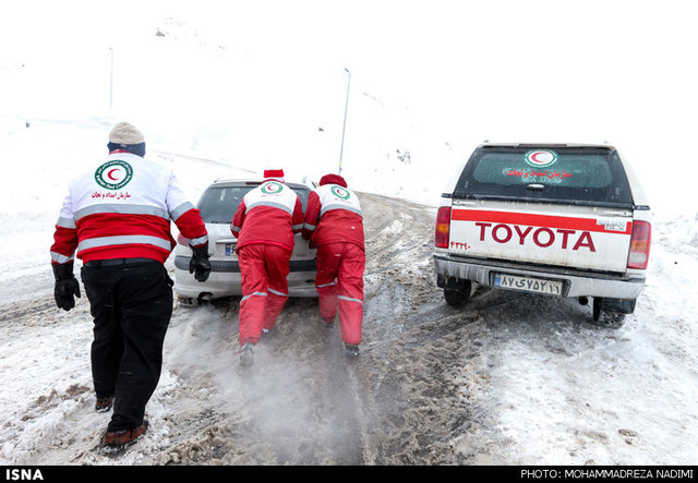 پایان عملیات امدادگران در برف و کولاک بهاری