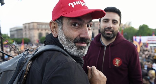 پاشینیان رسماً کاندیدای تصدی نخست‌وزیری ارمنستان شد