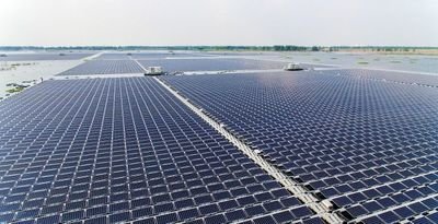 نخستین نیروگاه برق خورشیدی مهریز یزد آماده بهره‎‎برداری است