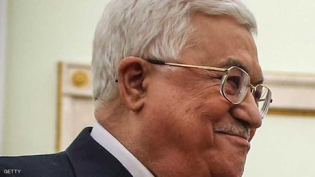 ابقای محمود عباس در سمت ریاست کمیته اجرایی ساف
