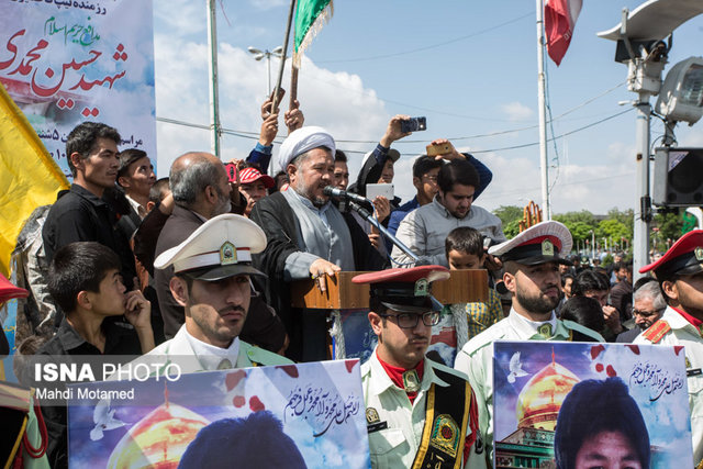 شهید ۱۸ ساله تیپ فاطمیون در گلزار شهدای قزوین آرام گرفت