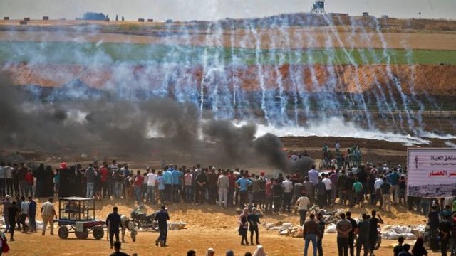 زخمی شدن بیش از ۱۰۰ فلسطینی در تظاهرات روز جمعه غزه