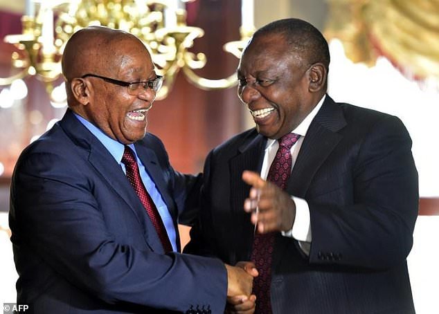زوما در مسیر رییس جمهور جدید آفریقای جنوبی سنگ‌اندازی  می‌کند